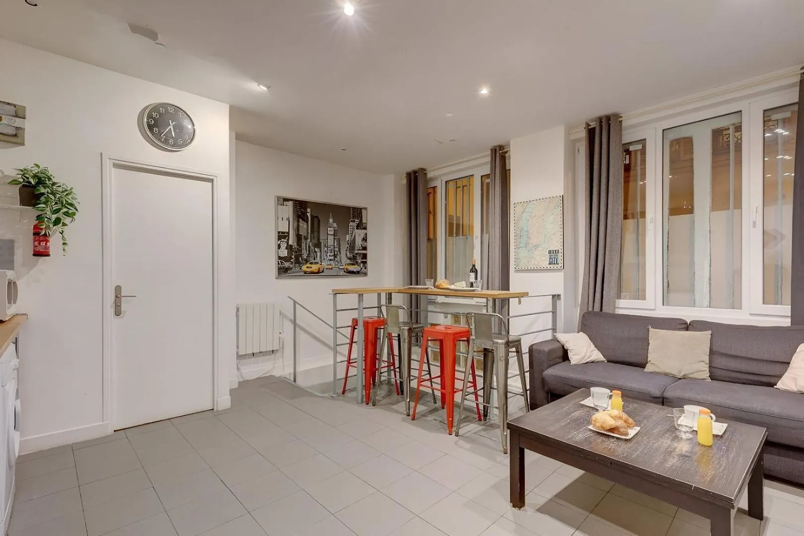 Bluestay 200 - Superb Apartment location